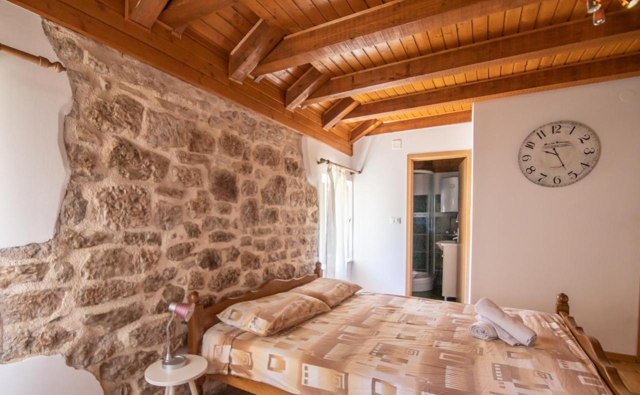 Apartments Loriana Sibenik Bagian luar foto