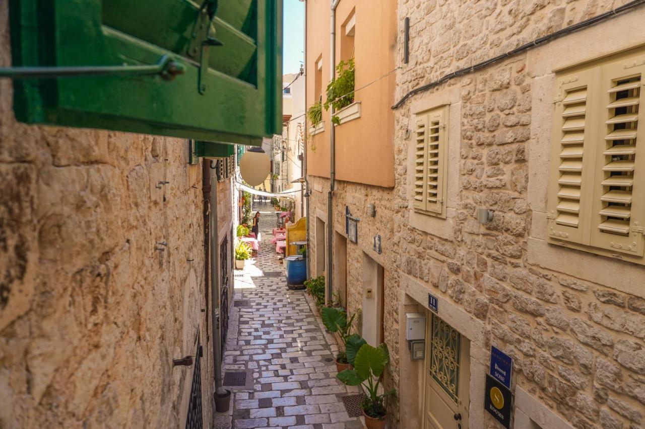 Apartments Loriana Sibenik Bagian luar foto