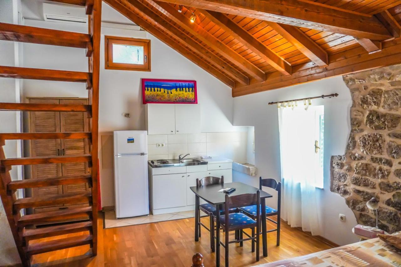 Apartments Loriana Sibenik Bagian luar foto