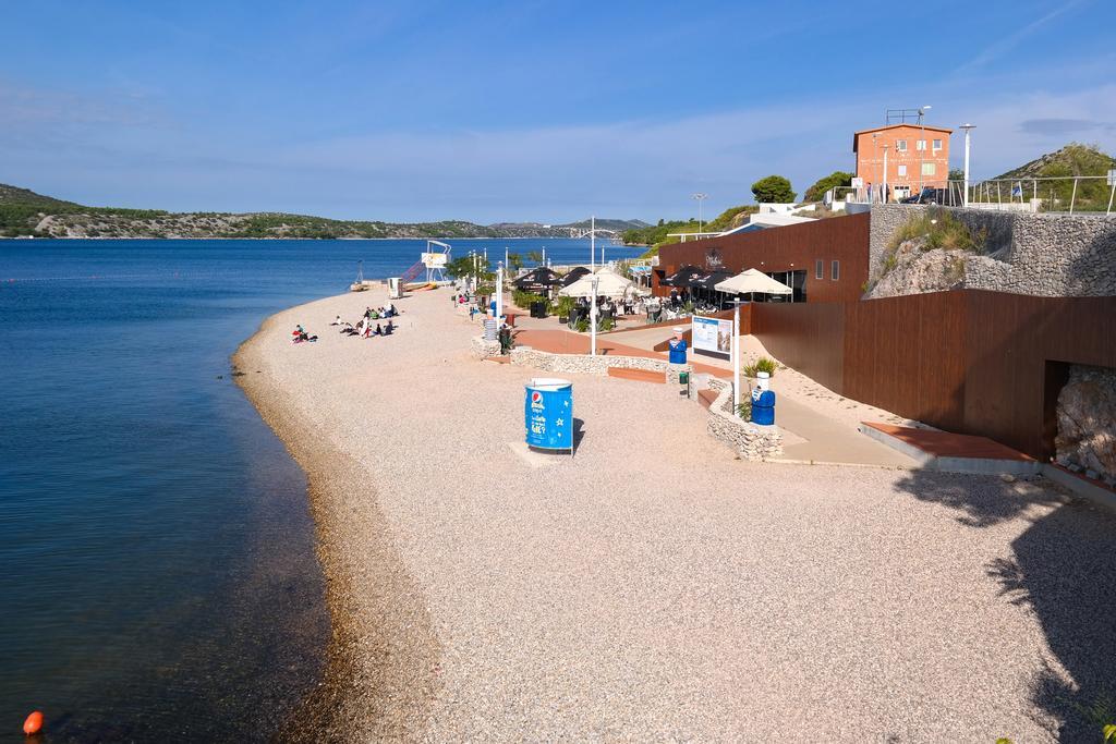 Apartments Loriana Sibenik Bagian luar foto